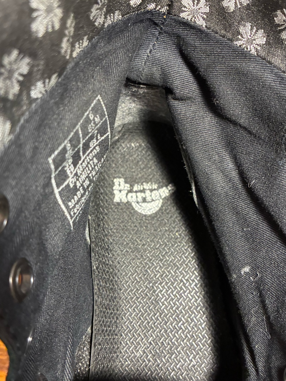 Dr. Martens Aimilita Floral Fold Down Cuff Black Leather Combat Boots Sz 7 - Picture 11 of 14